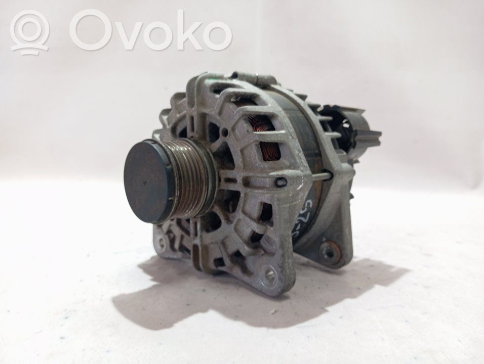 Renault Clio IV Ģenerators 
