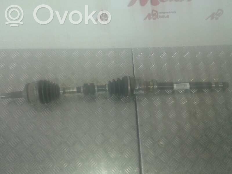 Nissan Primera Priekinis pusašis 