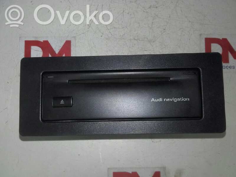 Radio / CD-Player / DVD-Player / Navigation