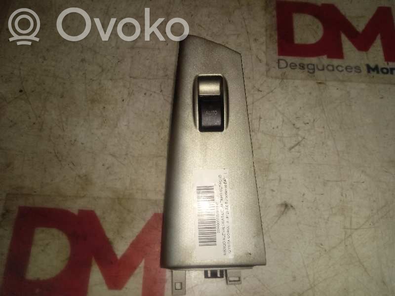 Toyota Corolla E120 E130 Electric window control switch 