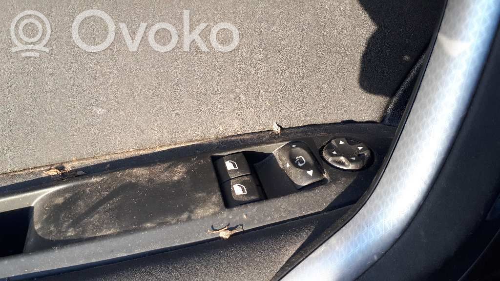 DS Automobiles 4 Electric window control switch 