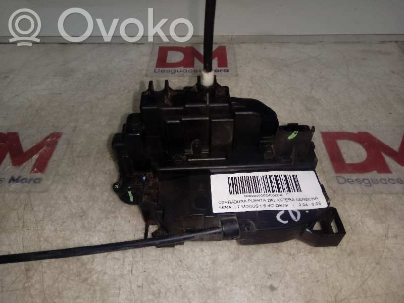 Renault Modus Priekšpusē slēdzene 