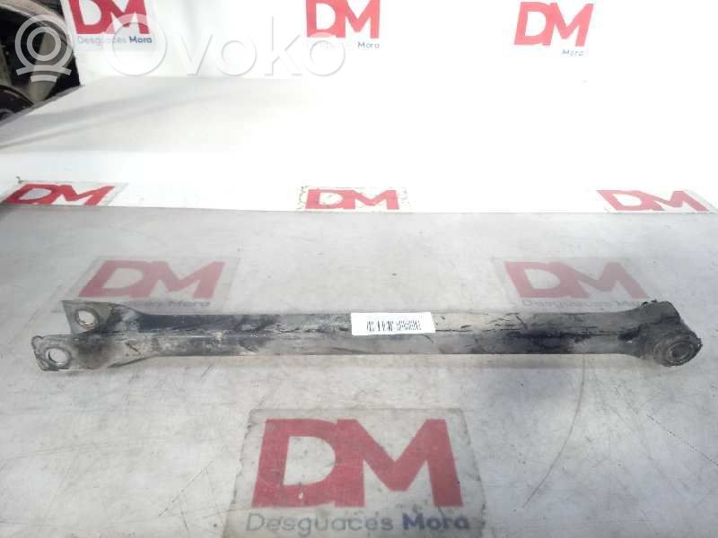 Brazo de suspensión trasero