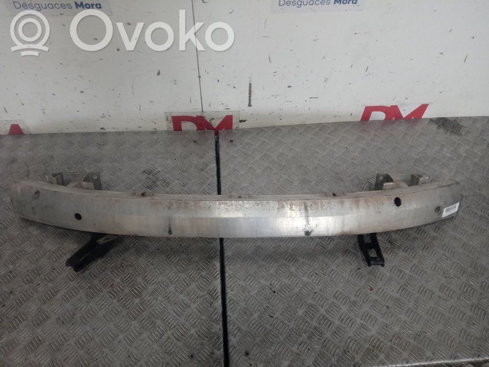 Front bumper mounting bracket
