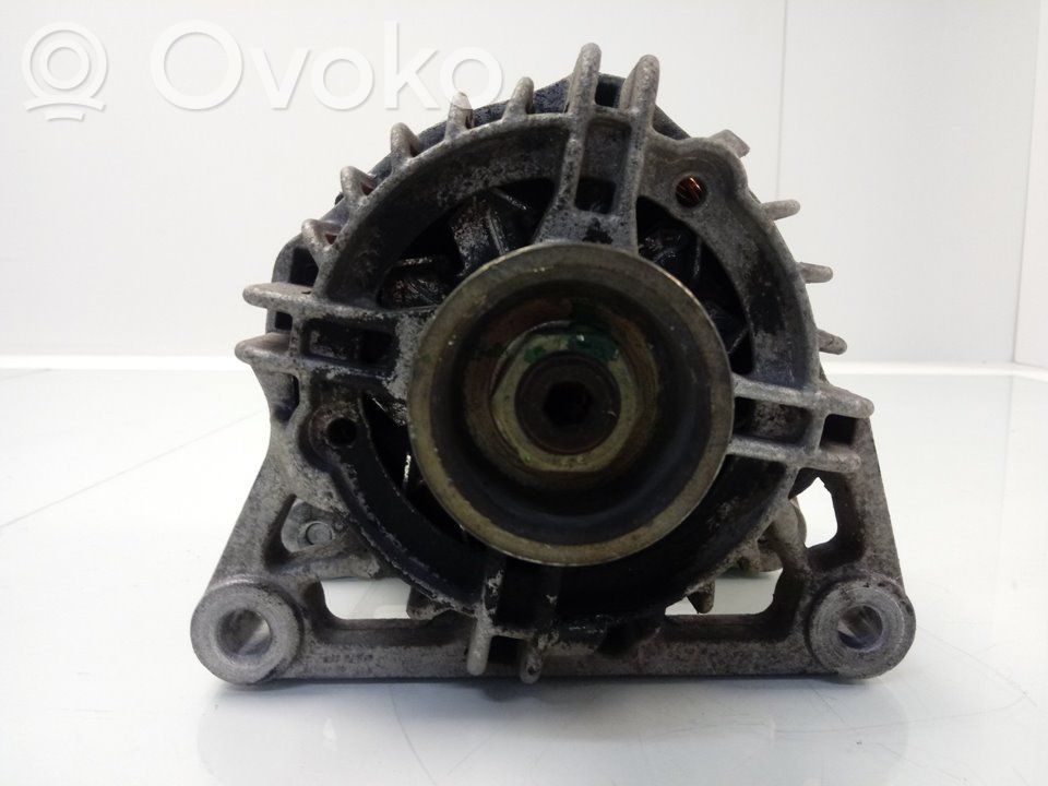 Peugeot 206 Alternador 