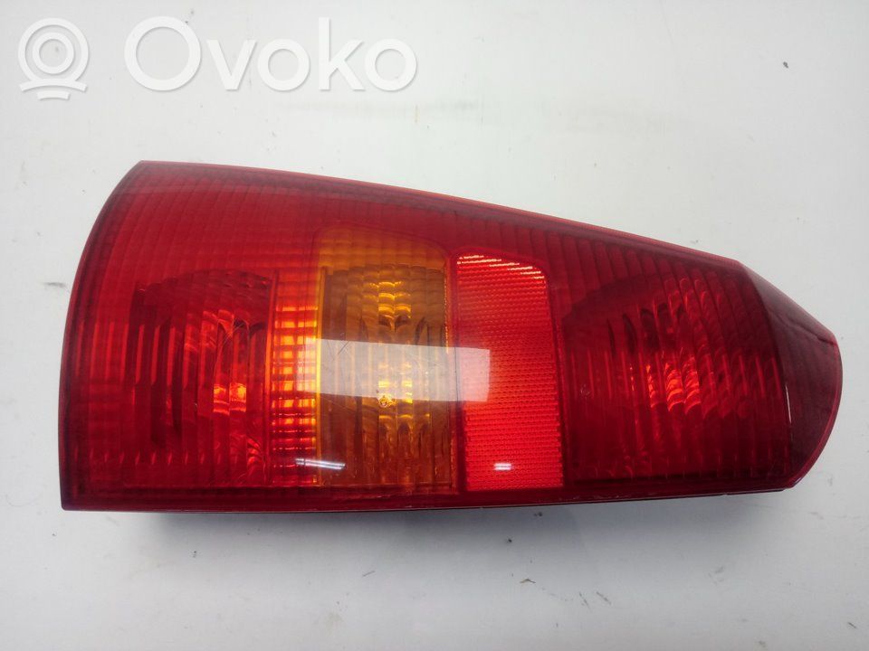 Rear/tail lights   13N004