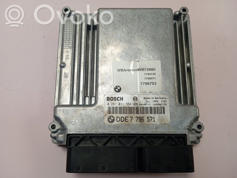 BMW X3 E83 Engine control unit/module 