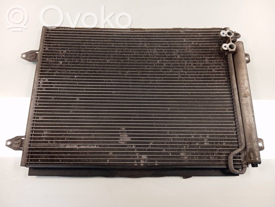 Radiateur condenseur de climatisation