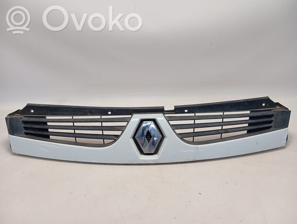Front grill   8200426365