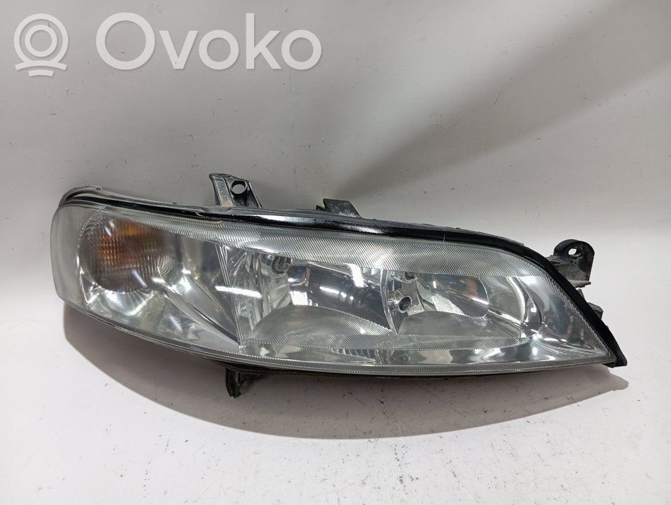 Opel Vectra B Lampa przednia 