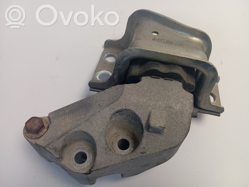 Support de moteur, coussinet   A236071173