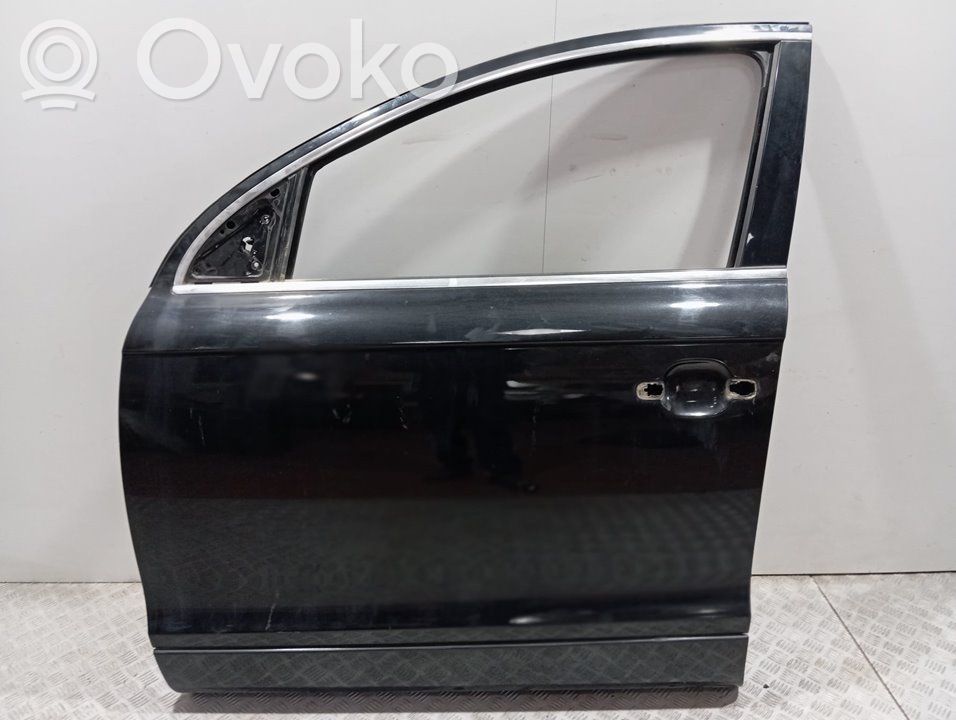 Puerta delantera   4L0831051A