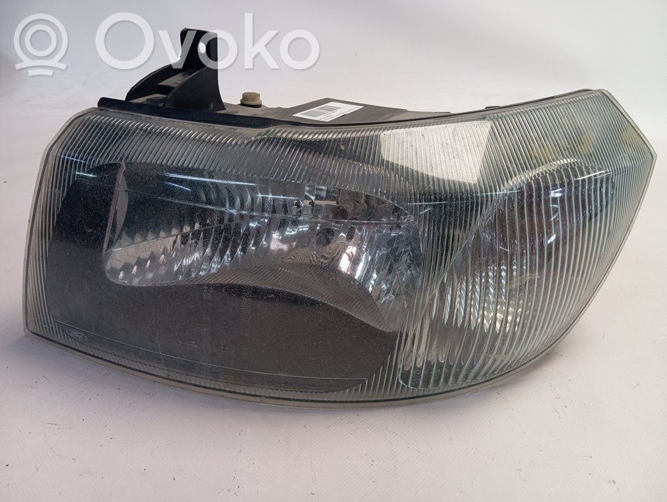 Headlight/headlamp   4695245,4C1613008PA