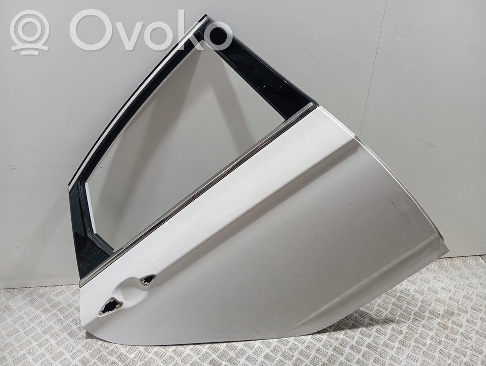 Puerta trasera   770043Z000