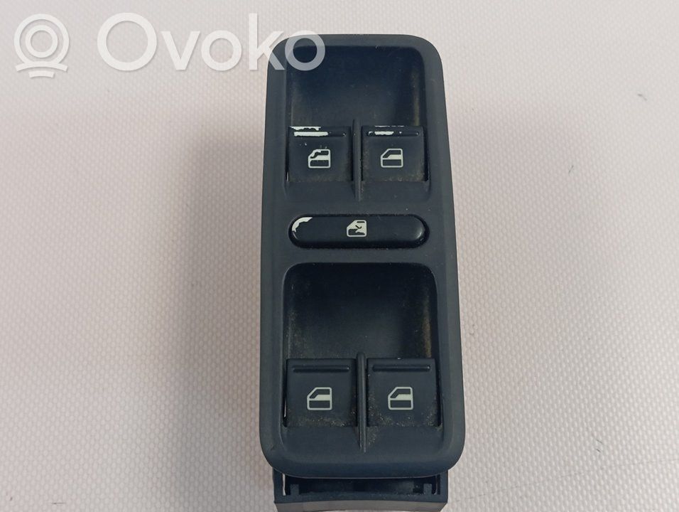 Skoda Fabia Mk2 (5J) Electric window control switch 