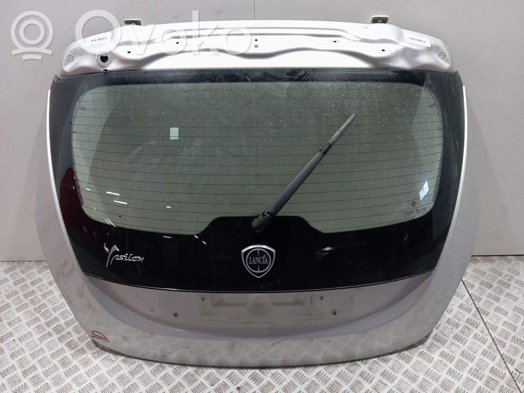 Lancia Ypsilon Tailgate/trunk/boot lid 