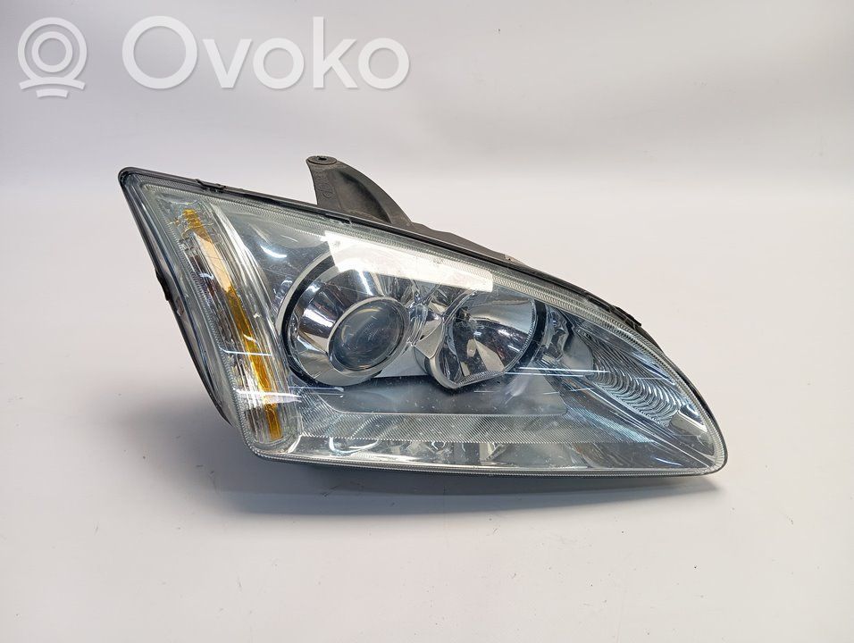 Ford Focus Priekinis žibintas 