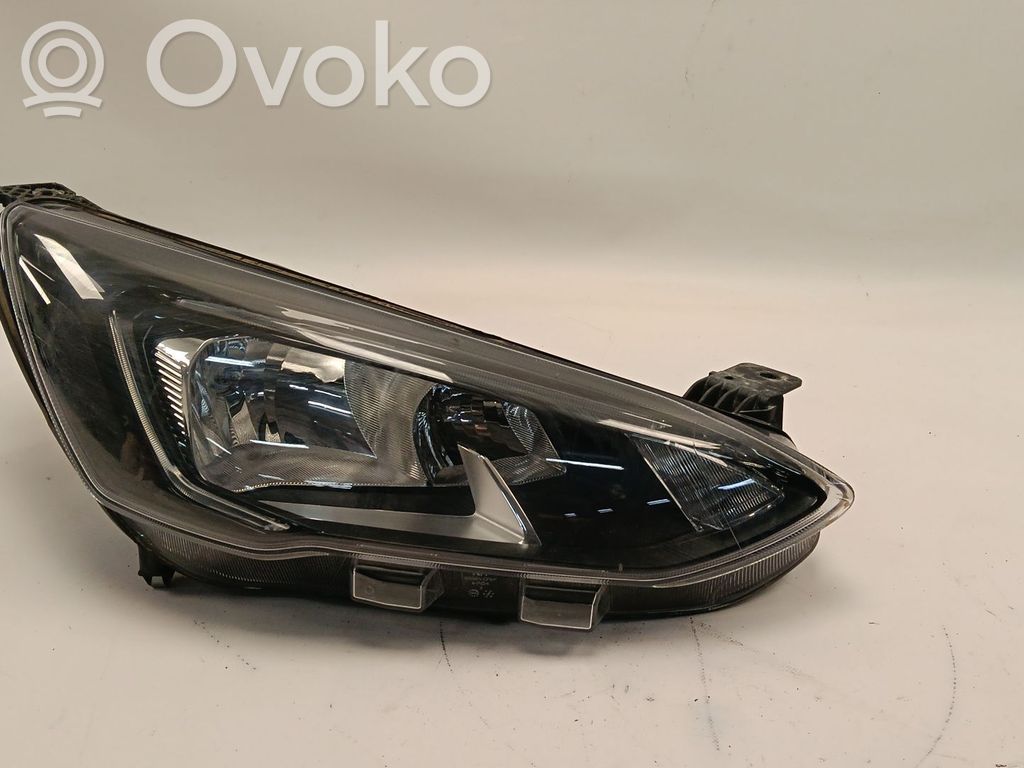 Ford Focus Headlight/headlamp 