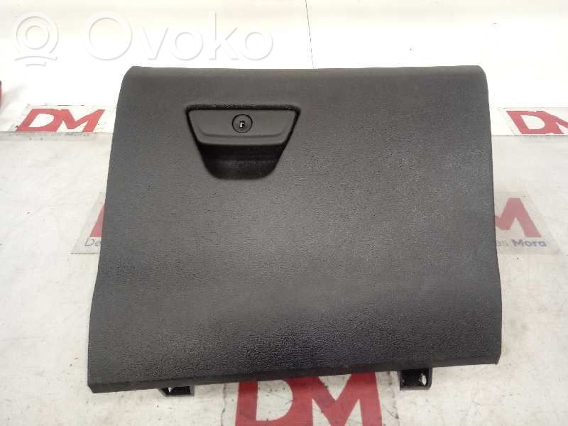 Handschuhfach   ET76R060T10
