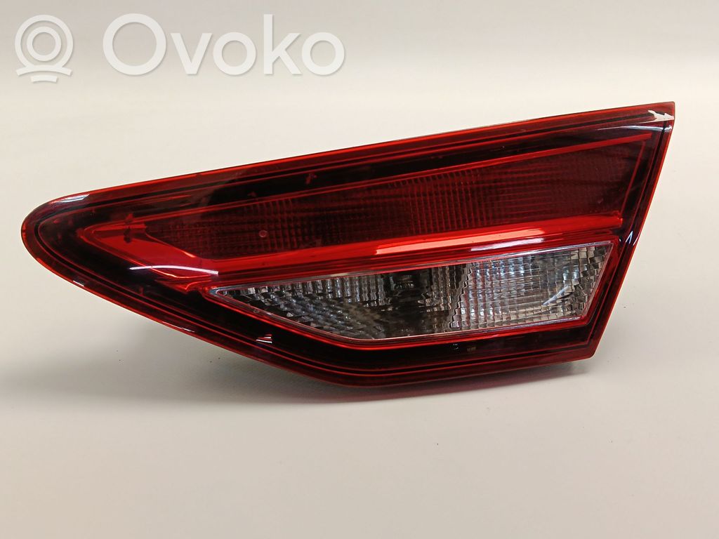Seat Leon (5F) Aizmugurējais lukturis pārsegā 