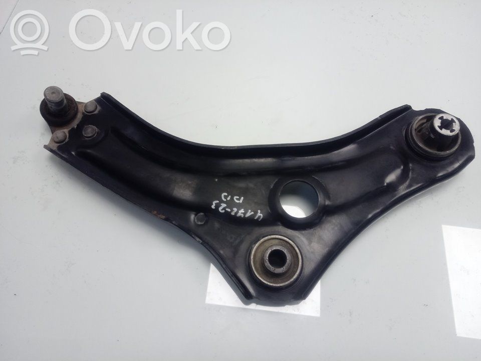 Renault Megane IV Triangle bras de suspension inférieur avant