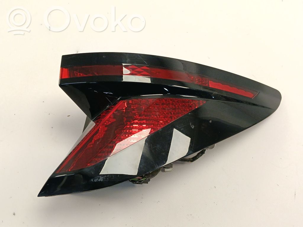 Takavalot   92402N7000
