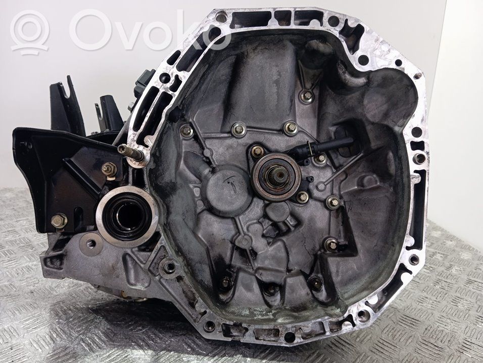 Nissan Note (E11) Manual 5 speed gearbox 