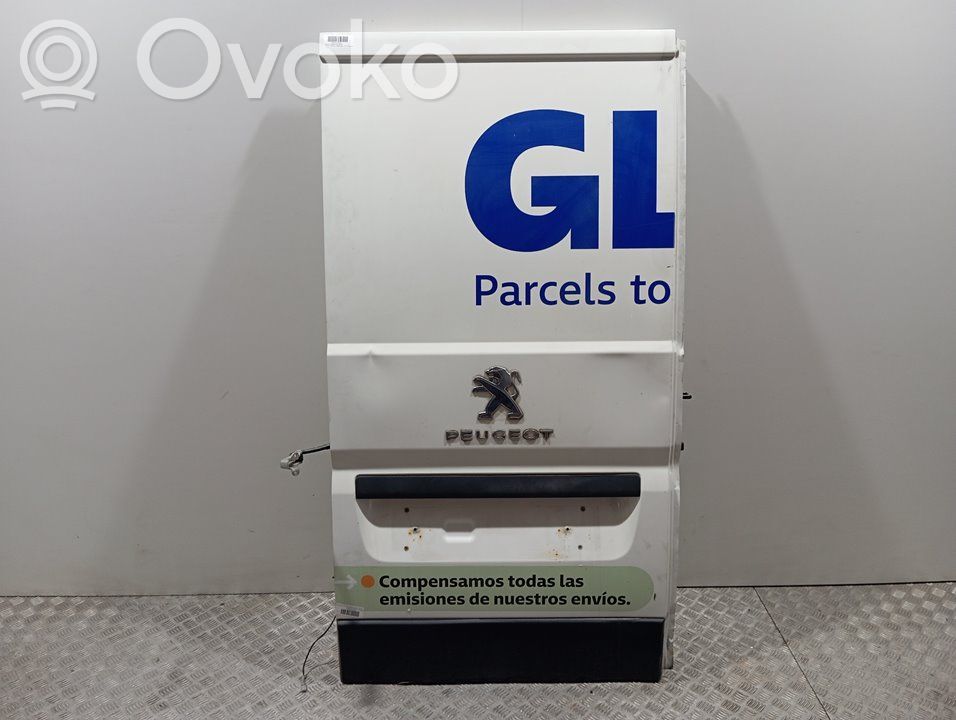 Puerta trasera   1621682180