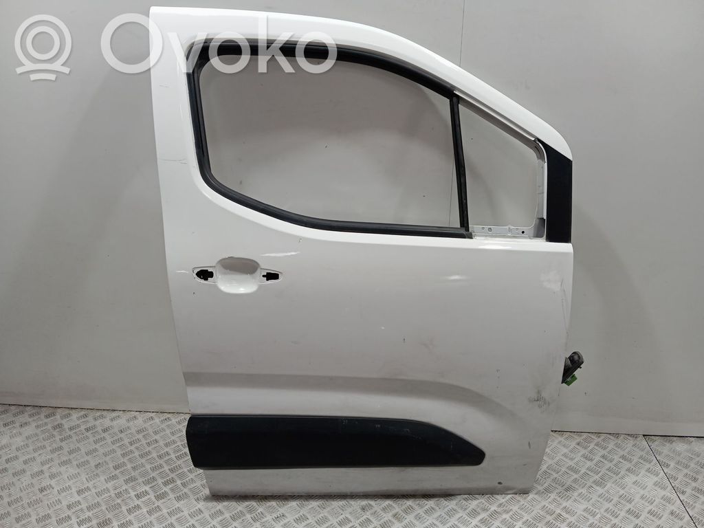Opel Combo E Puerta delantera 