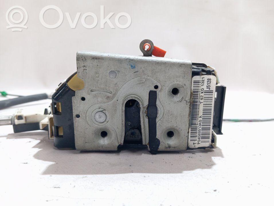 Zamek drzwi przednich   K04589913AC,P04589913AD