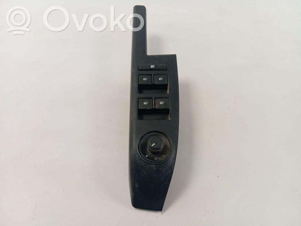 Chevrolet Aveo Interruptor del elevalunas eléctrico 