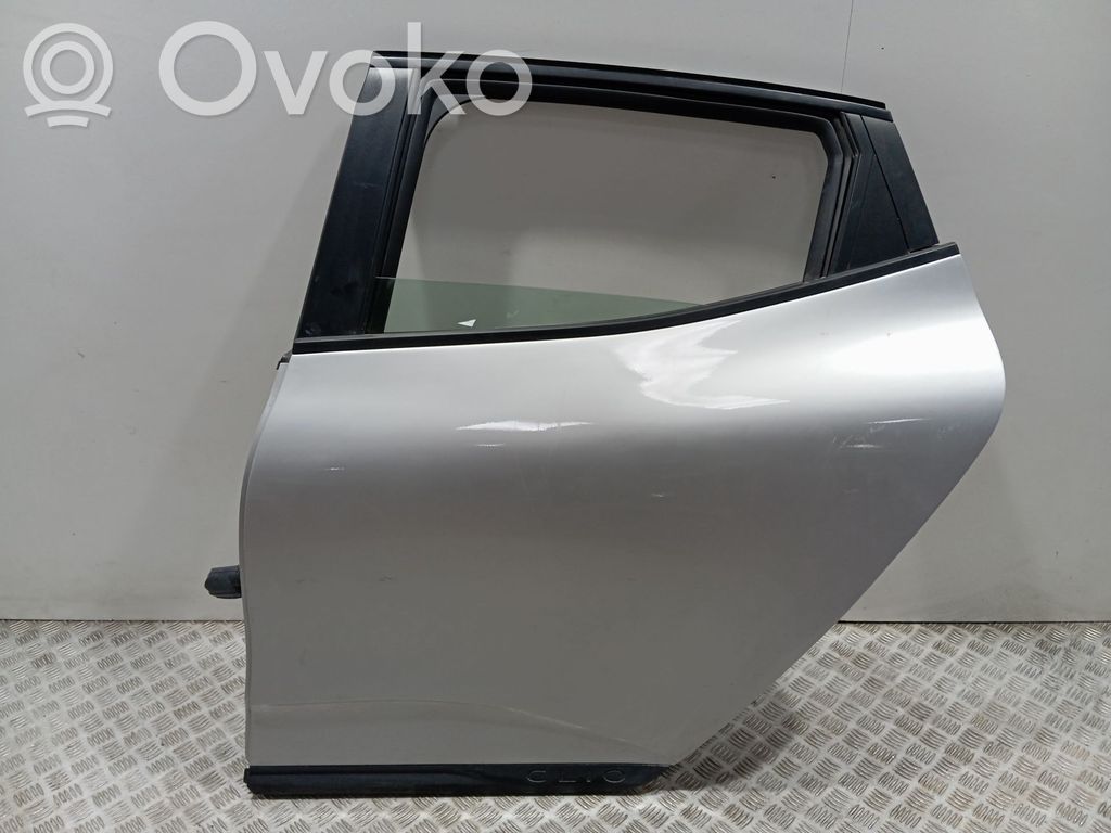 Puerta trasera   821016403R,821016736R