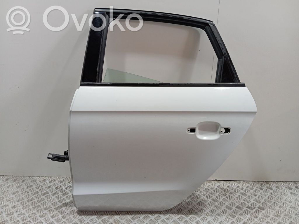 Puerta trasera   8X4833051B