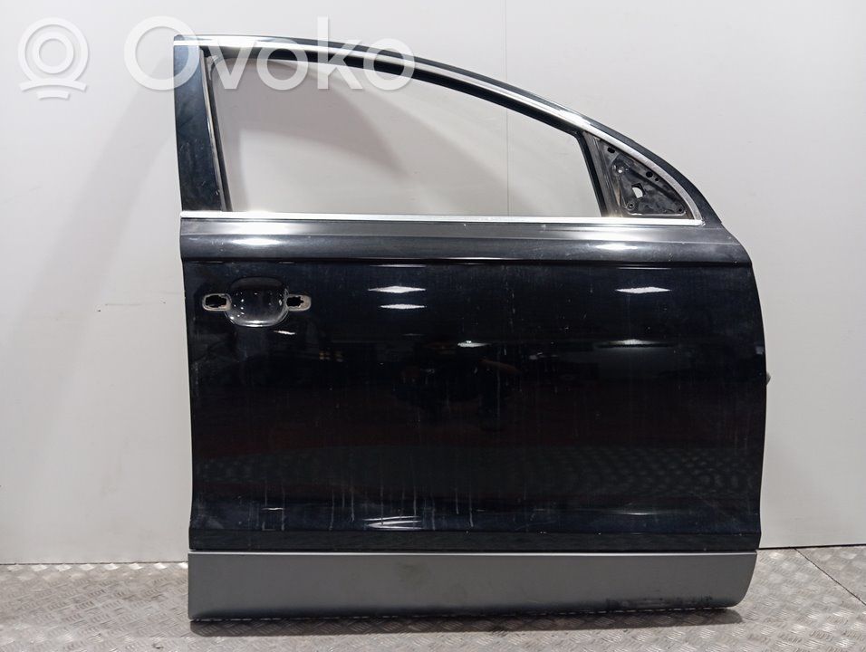 Puerta delantera   4L0831052A