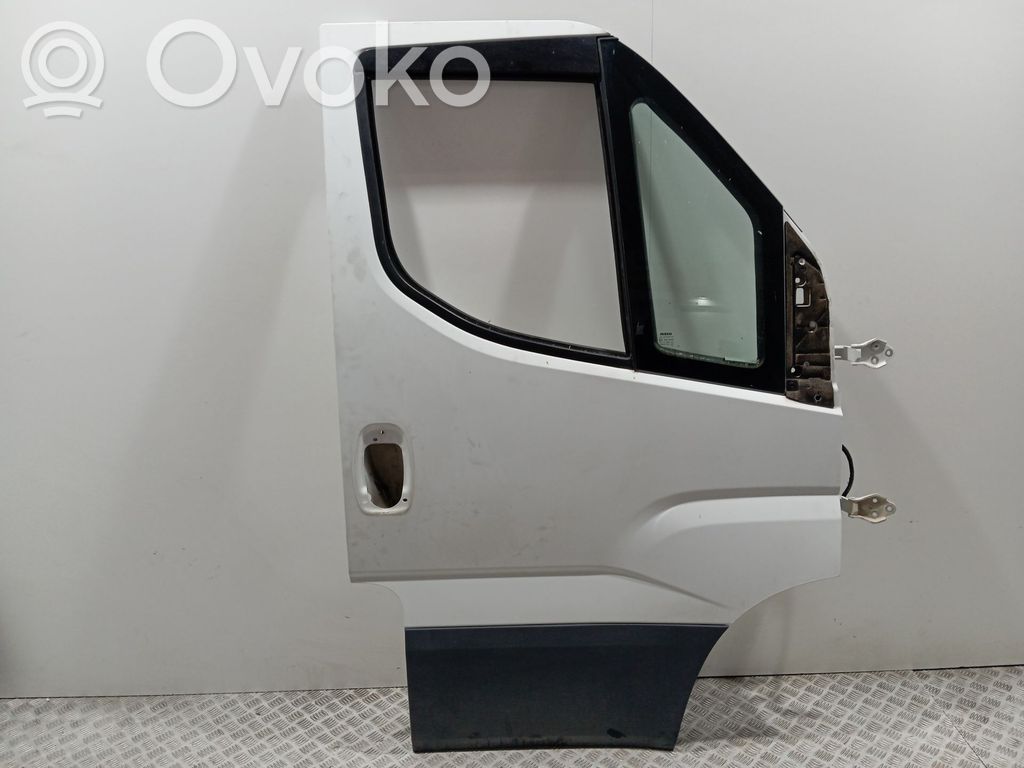 Drzwi przednie   5801519999,580151999900