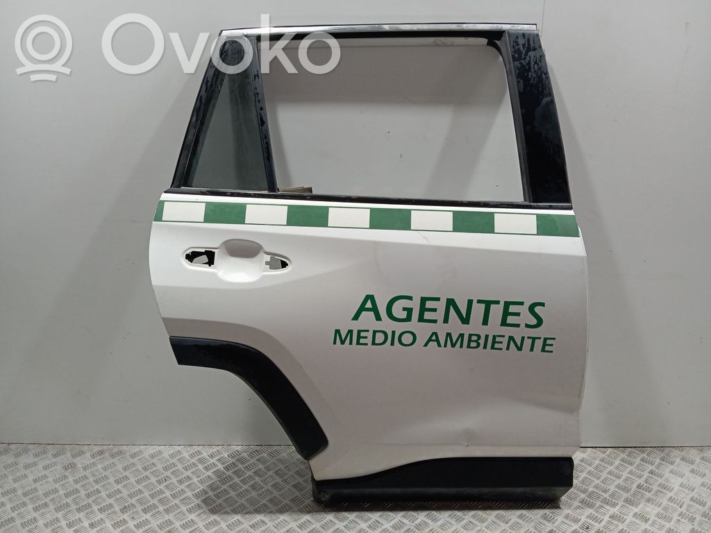 Toyota RAV 4 (XA50) Puerta trasera 
