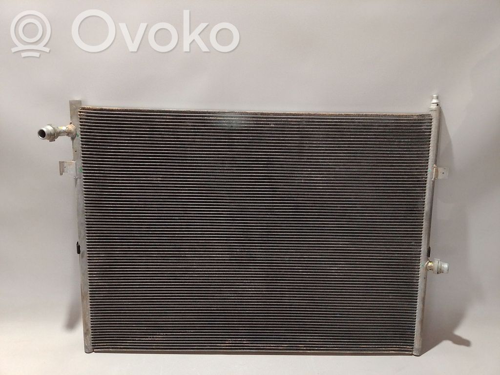 BMW M5 Radiator răcire A/C (condensor) 