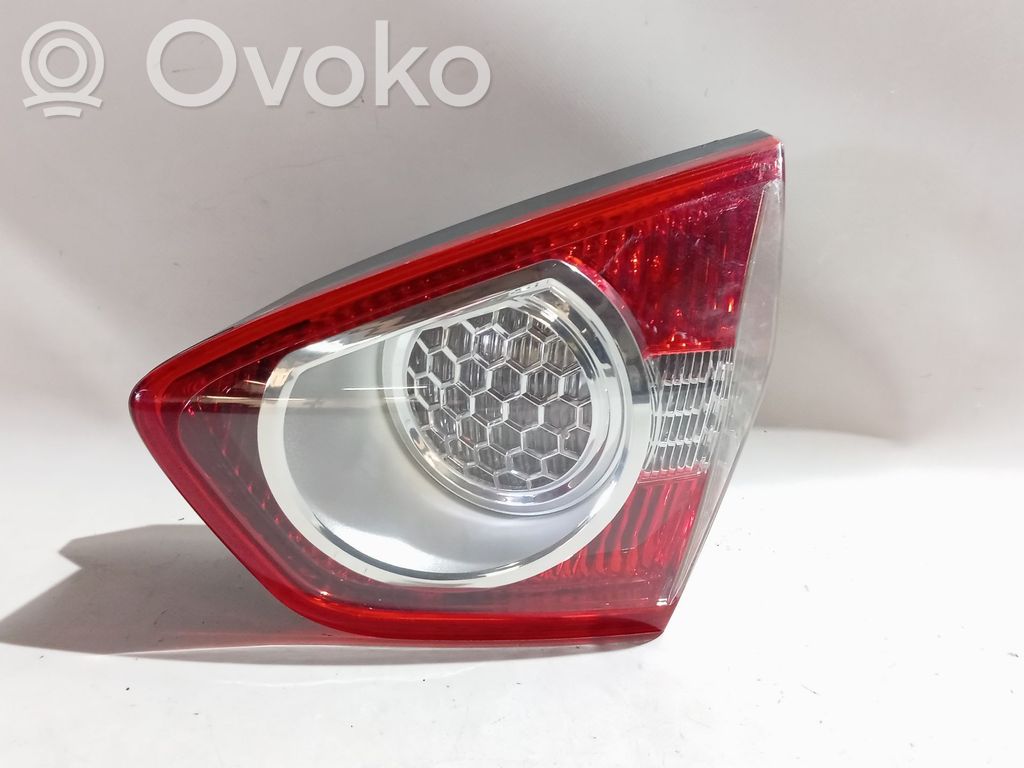 Takaluukun takavalot   1545446,8V4113A602AD,2ZR00954602