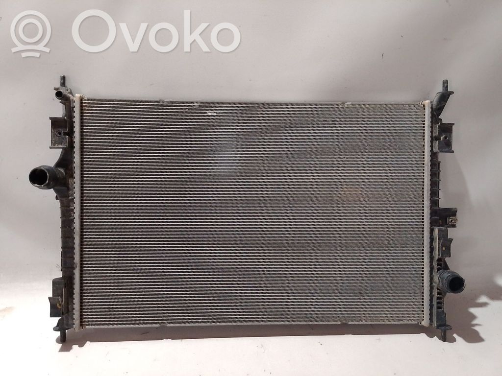 Opel Vivaro Radiator lichid răcire 