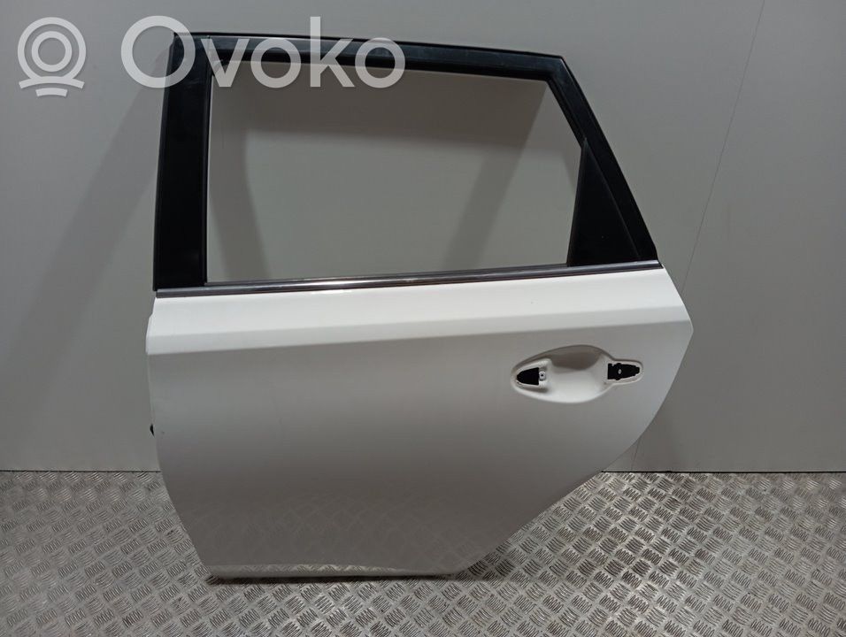 Toyota Auris E180 Drzwi tylne 