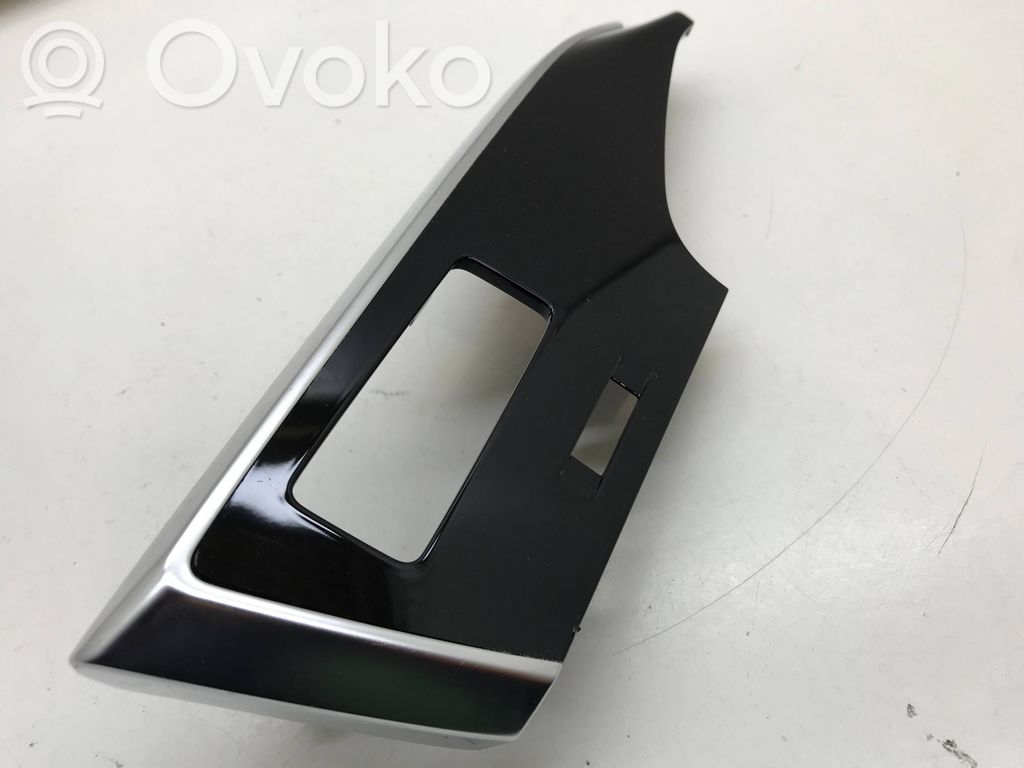 Audi Q7 4M Center console decorative trim 