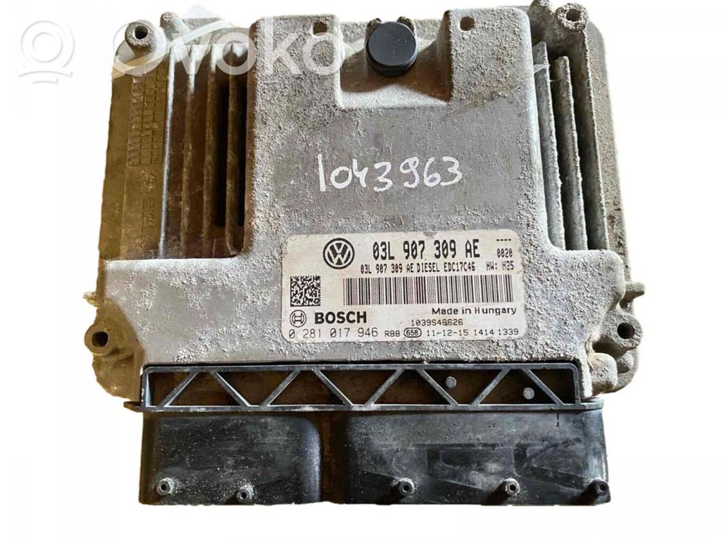 Volkswagen PASSAT B7 USA Engine control unit/module 