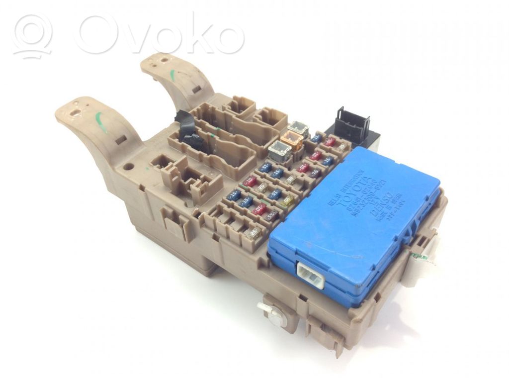 Toyota Corolla E120 E130 Fuse box set 