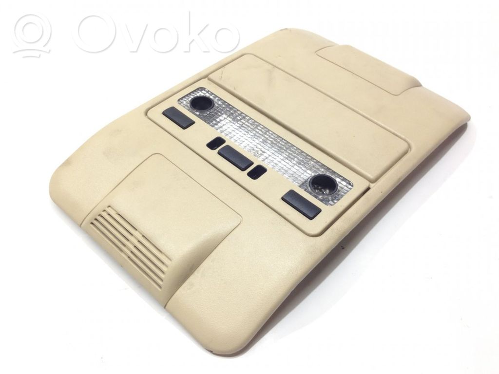 Lampka podsufitki tylna   XDM500110,XDM500110,XDM000051,FJV500800,XDM000051VAE,XDM500110VAE,YWC500021