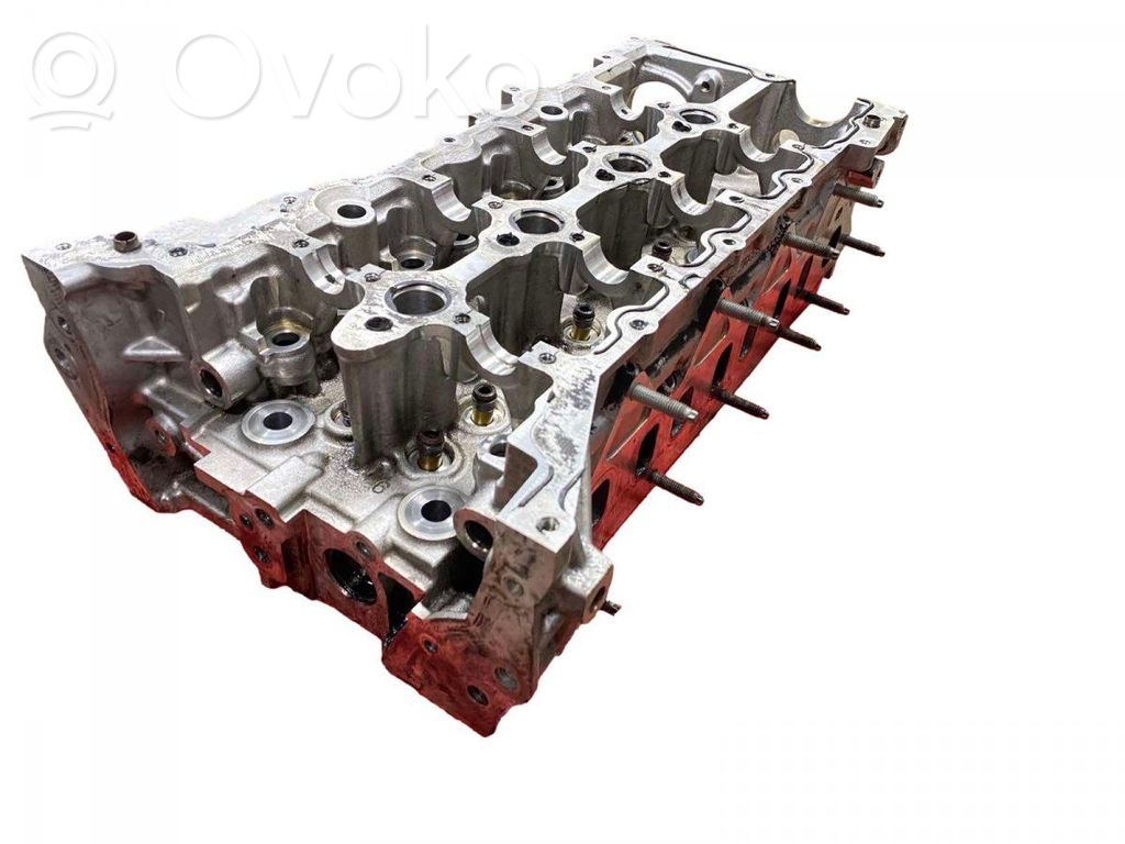 Mercedes-Benz C W205 Engine head 