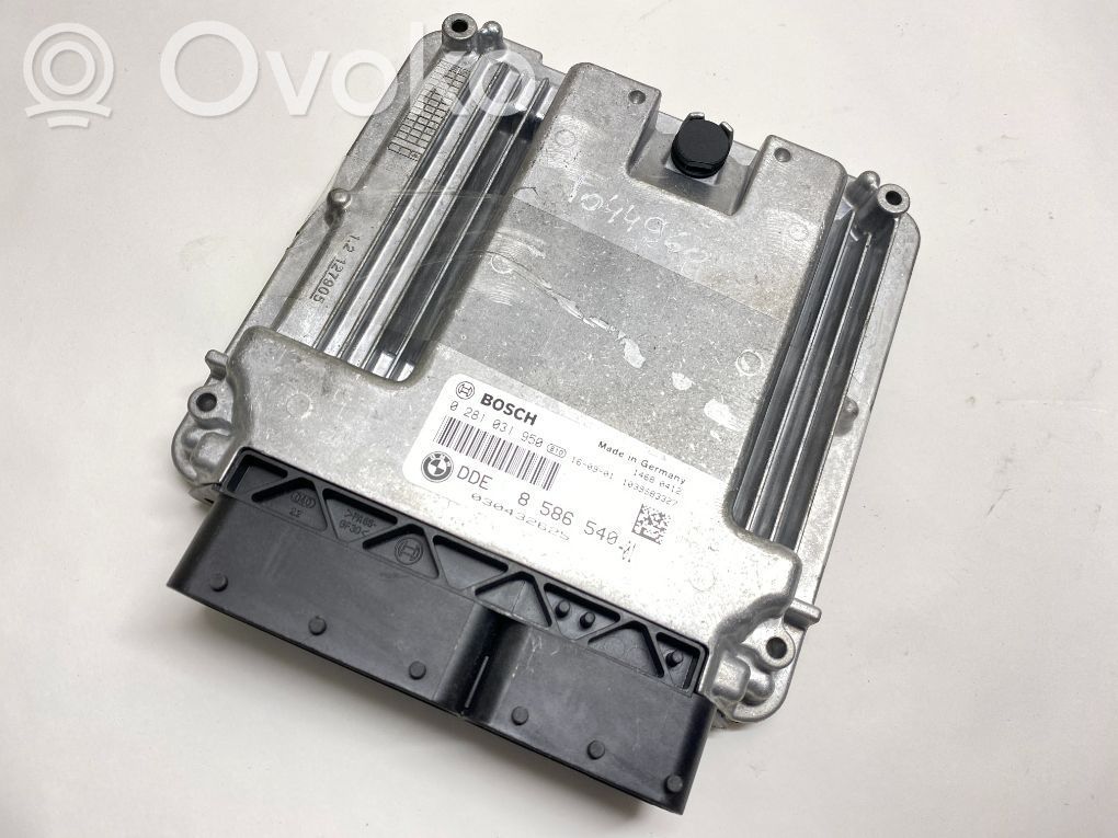 BMW 5 F10 F11 Engine control unit/module 