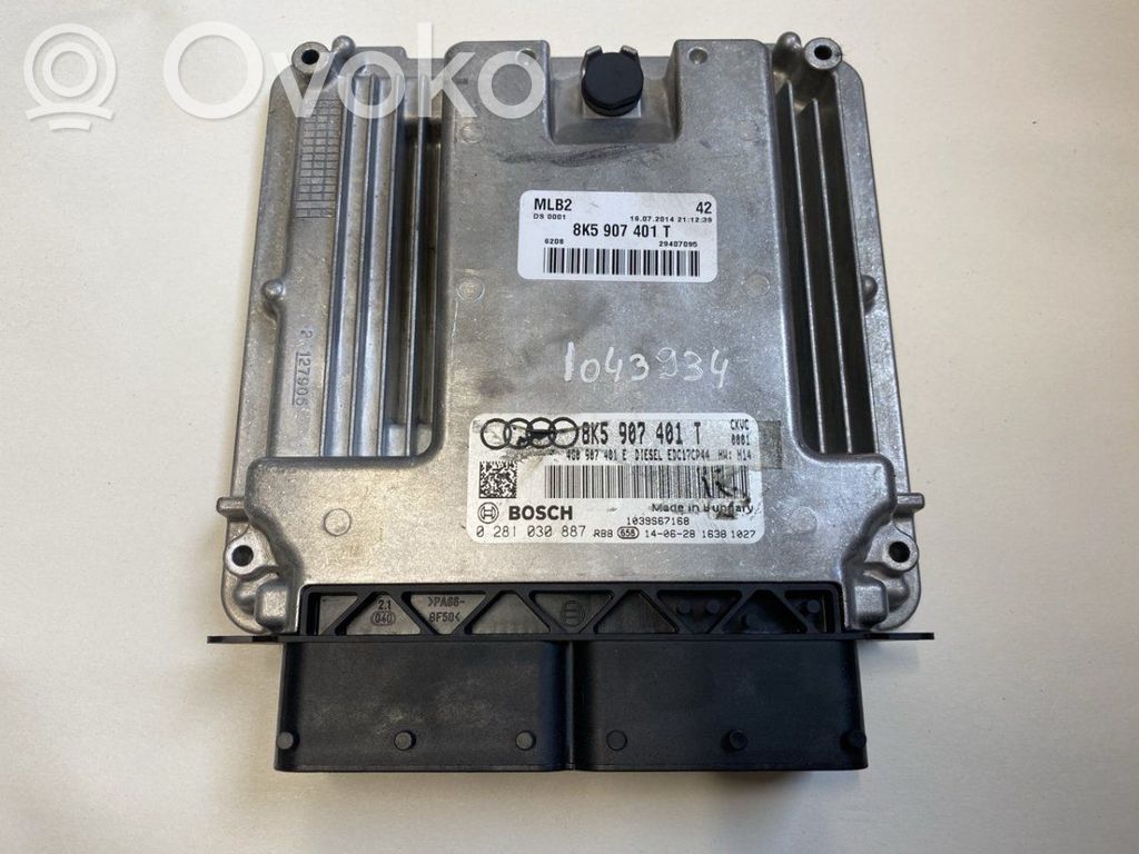 Audi A5 8T 8F Engine control unit/module 