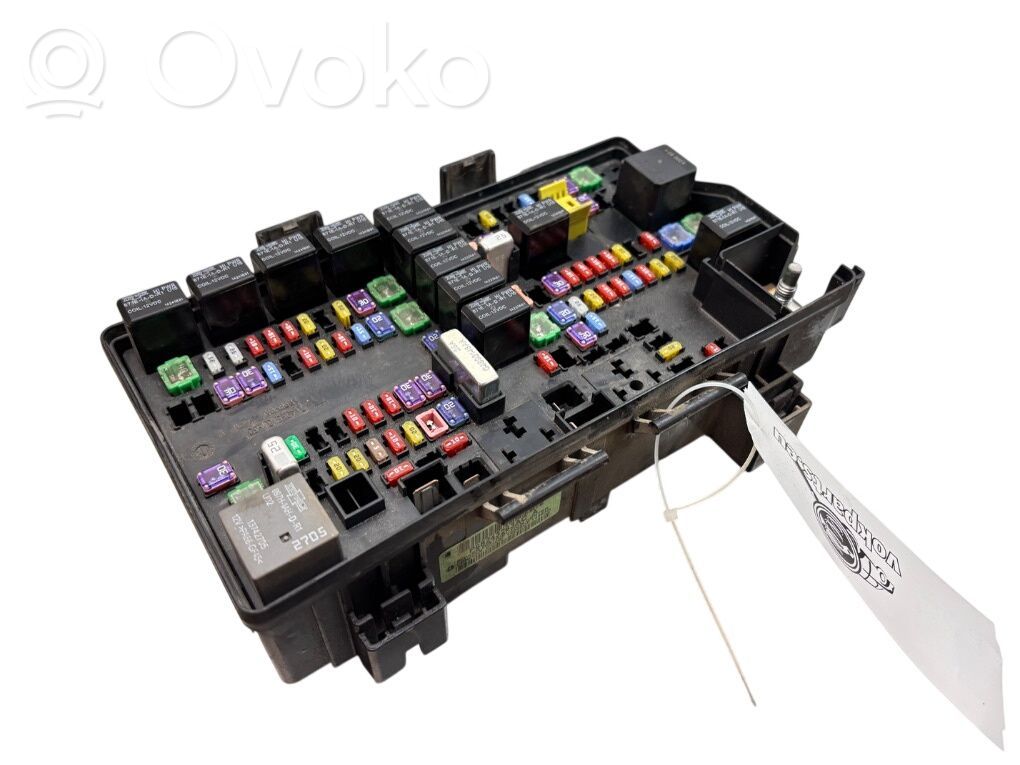 Dodge RAM 1500 DS Fuse box set 