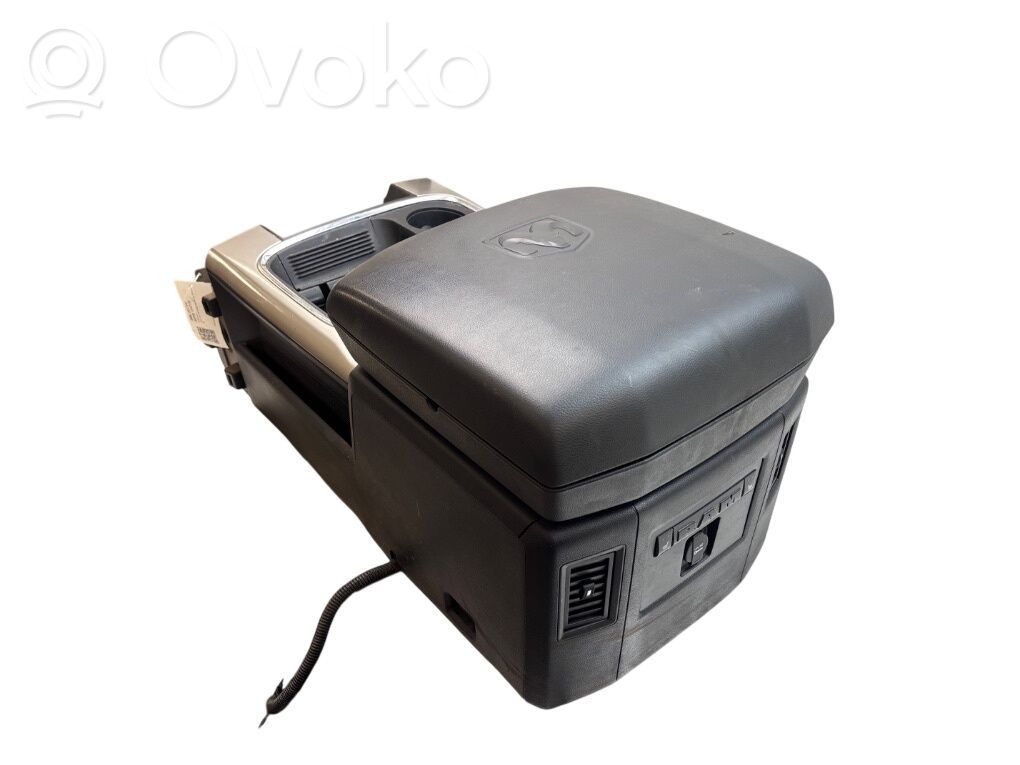 Dodge RAM 1500 DS Center console 
