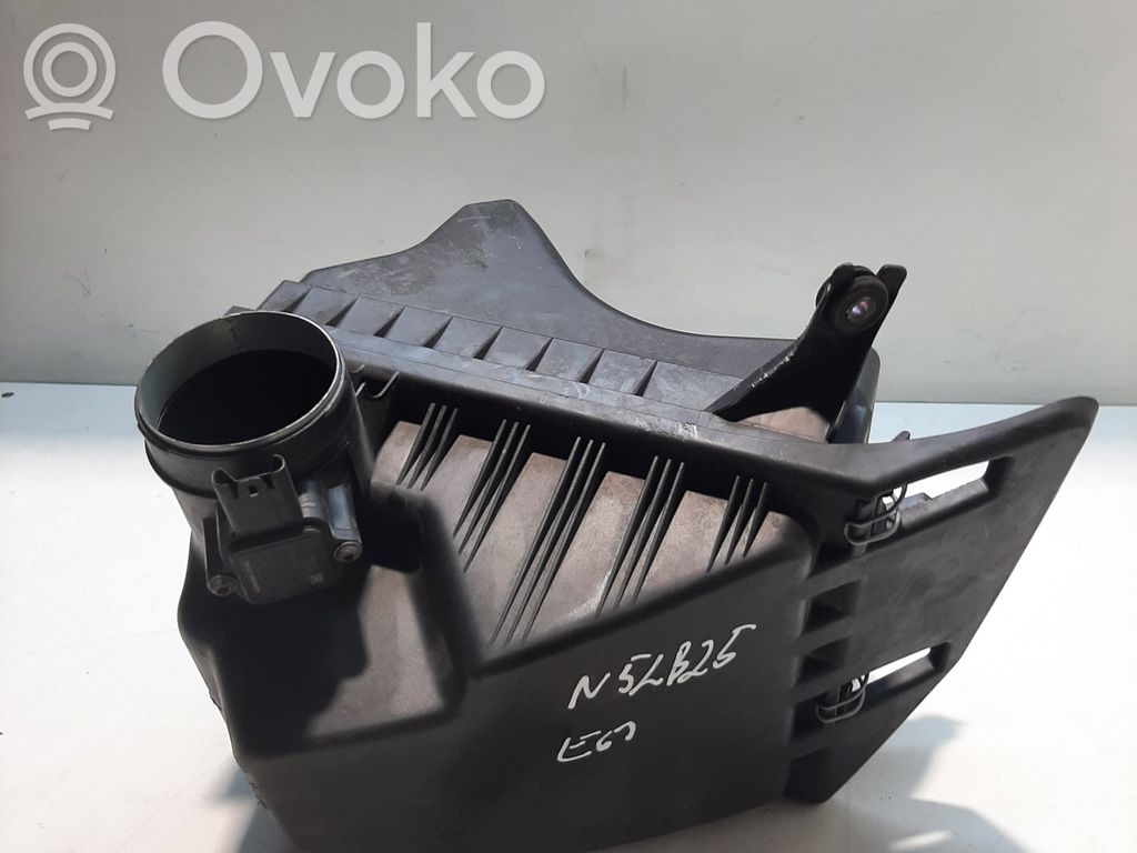 BMW 5 E60 E61 Air filter box 